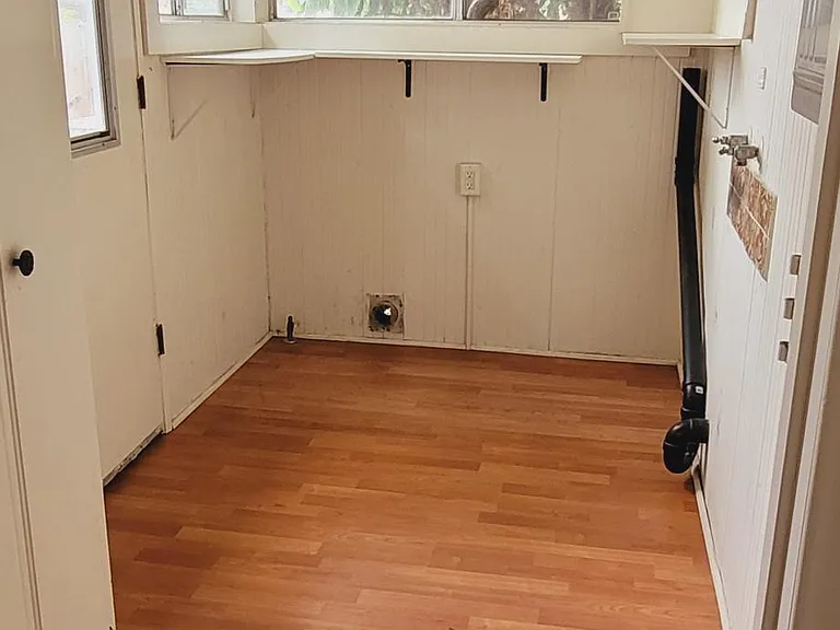 124 N Nopal St #1/2 — Photo 23