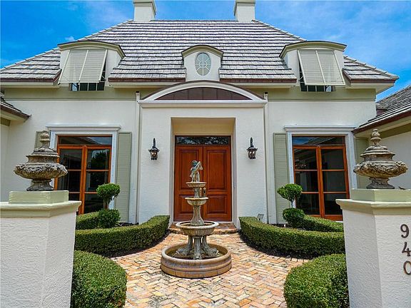 3rd image of 940 SW Bay Pointe Cir