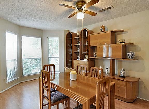 5th image of 2607 Skyview Dr