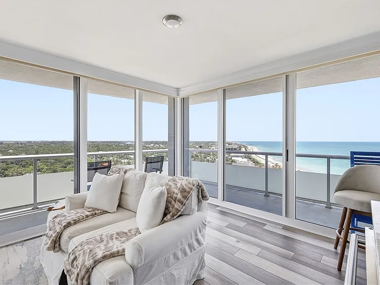 3554 Ocean Drive 703S #2S — Photo 7
