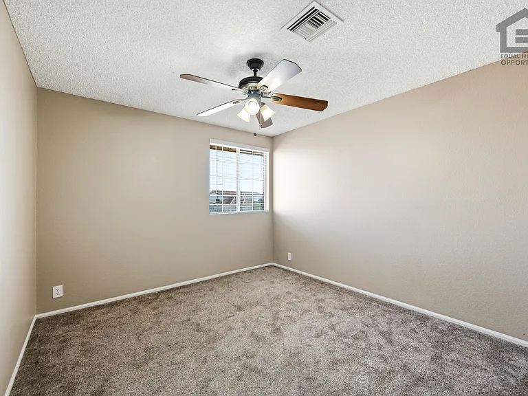 7202 W Corrine Dr — Photo 28