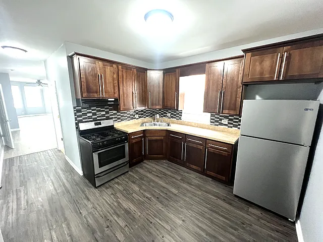 9613 S Ave N #1 — Photo 13