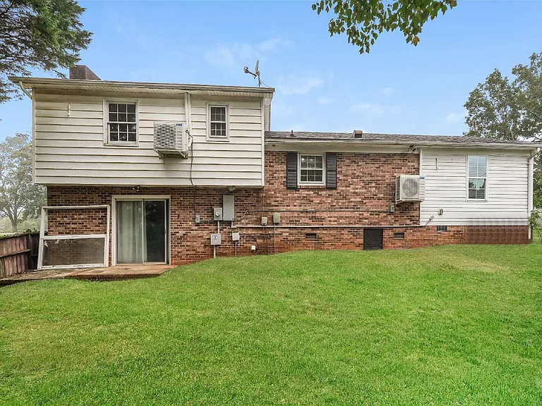 717 Milling Rd — Photo 20