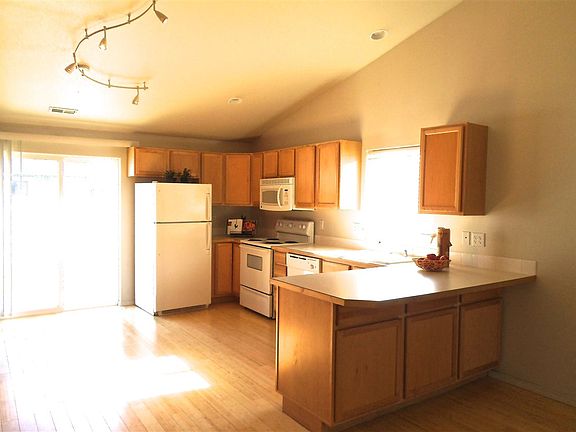 3rd image of 12420 W Meadow Ct