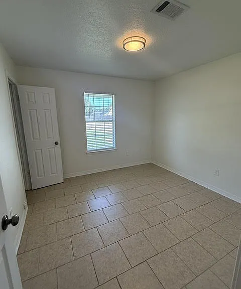 10713 Plummer Cir — Photo 15