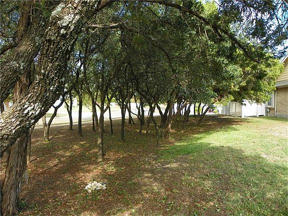 3rd image of 1707 Honey Creek Ln