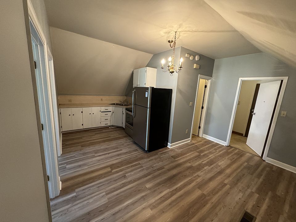 2nd image of 236 N Orange St #11373714