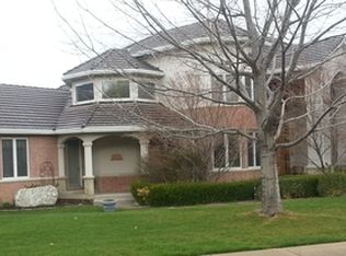 1971 N Summer Wood Dr, Farmington, UT 84025