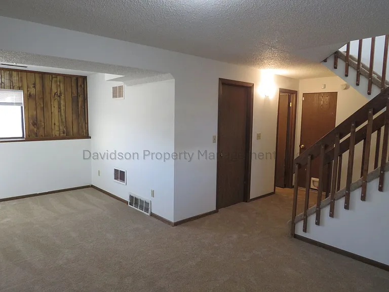7615 Rickshaw Dr — Photo 10
