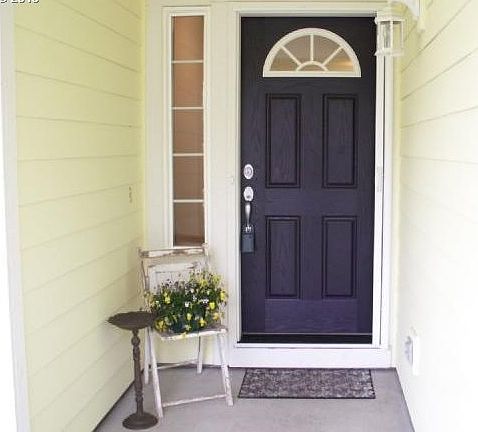 3rd image of 6301 NE 45th Cir