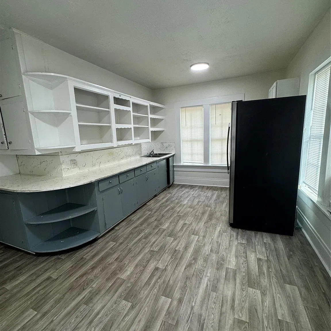 2 bed, 1.0 bath, 1176 sqft, $1,150 — Photo 3
