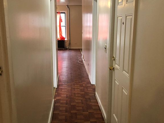4th image of 788 Dawson St #2