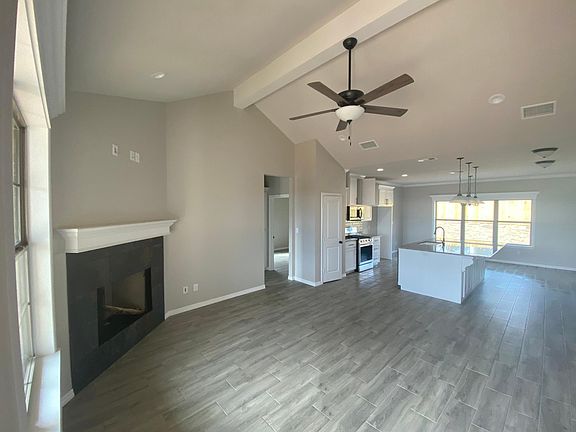 4th image of 300 Kingdom Blvd