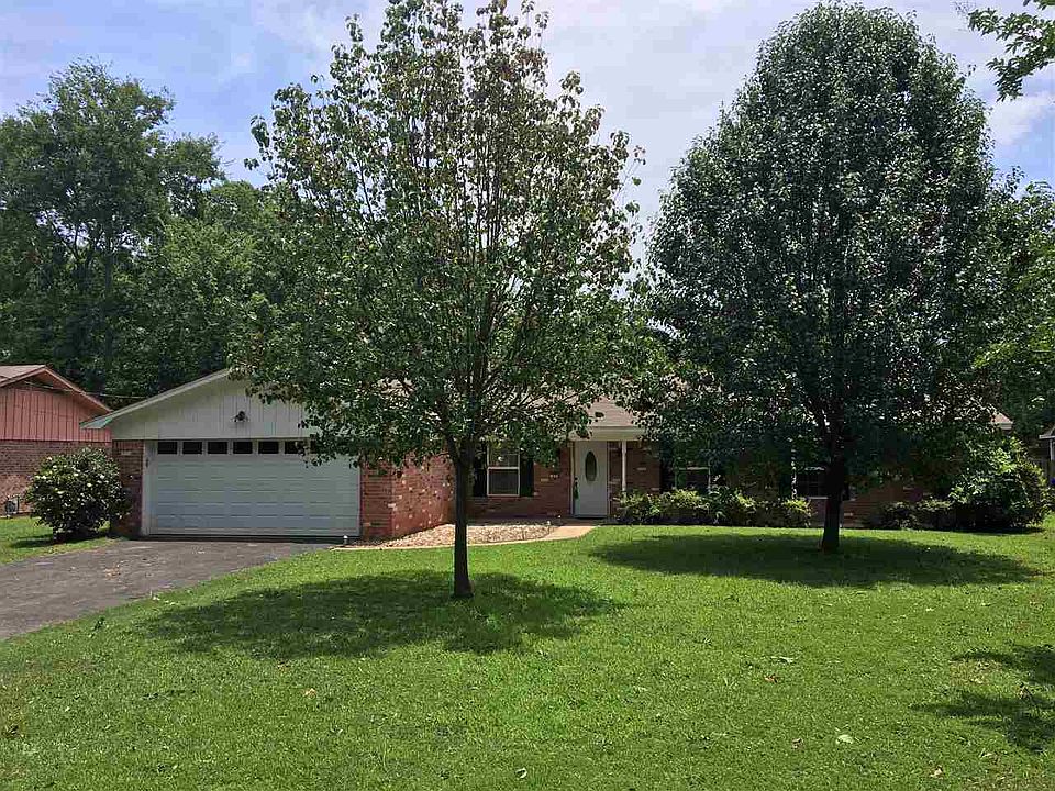 1st image of 1400 Willow Oak Dr