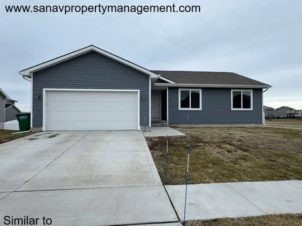 3500 Wolf Creek Rd SW, Bondurant, IA 50035