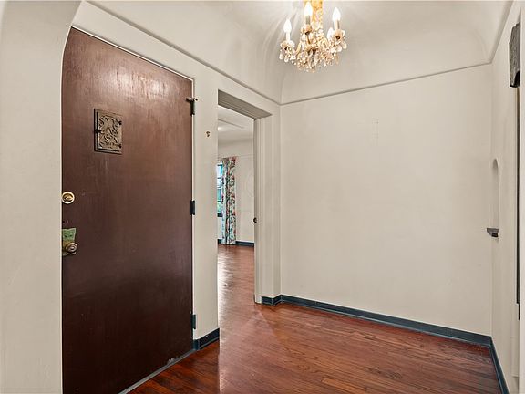 5th image of 4691 College View Ave