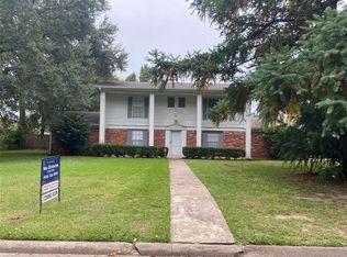 2104 Edgewood St, Liberty, TX 77575