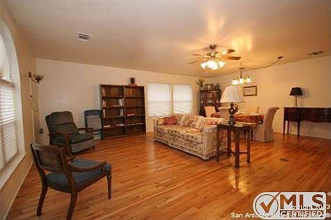 2nd image of 434 Thorain Blvd