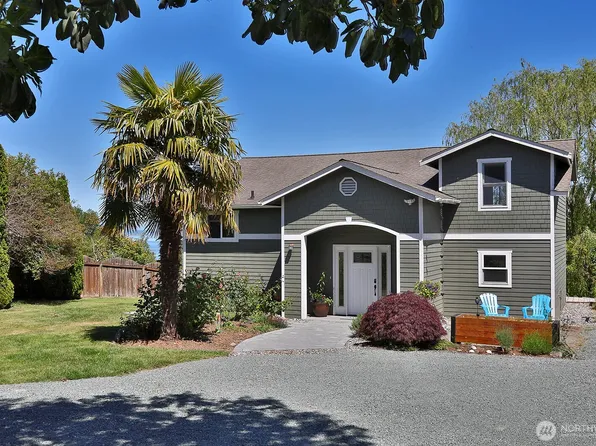 6631 Humphrey Road, Clinton, WA 98236