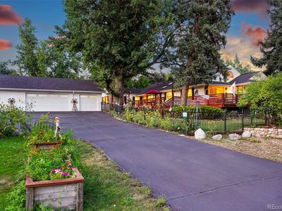 1101 Pikeview Street, Lakewood, CO, 80215