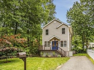 15 Orange Trl, Denville, NJ 07834