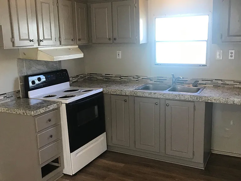 12227 Potranco Rd #11 — Photo 33
