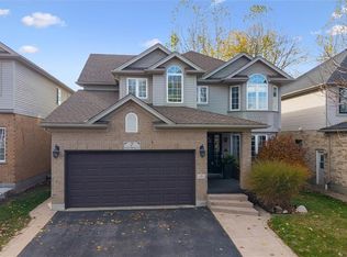 7 Hearthbridge St, Kitchener, ON N2R 1L5