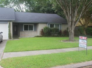 2410 Parkview Dr, Pearland, TX 77581