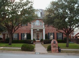 4340 Country Ln, Grapevine, TX 76051