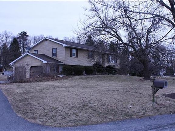 3rd image of 3817 Cinnamon Dr