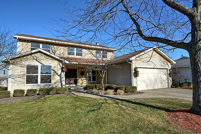 2454 Hedge Row Dr photo 1