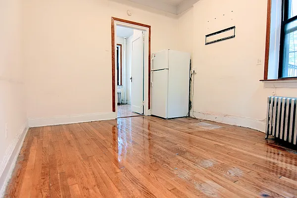 Rented by Voro, LLC | media 13