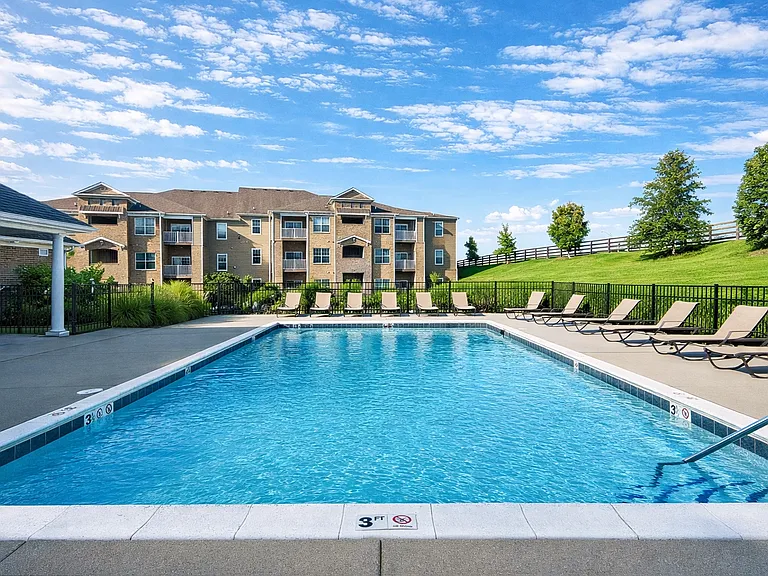 Palomar View Apartments — Photo 40