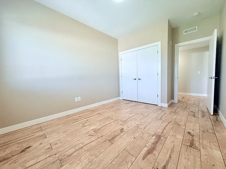 221 E 5th St #309 — Photo 12