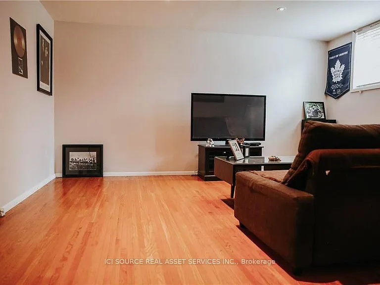 1 Vera Ct #BASEMENT — Photo 7
