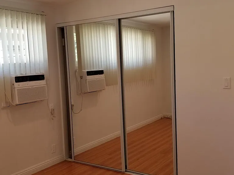 1527 S Shenandoah St #4 — Photo 14