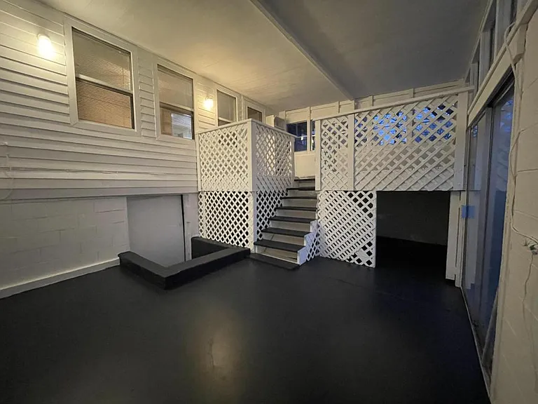 635 Orville Ave — Photo 18