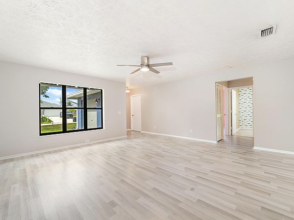 3rd image of 2025 SW Trenton Lane