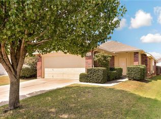 11848 Bobcat Dr, Fort Worth, TX 76244