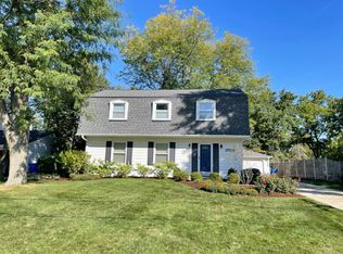 1709 Kay Rd, Wheaton, IL 60187