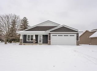 2352 St Andrews Drive, Altoona, WI 54720