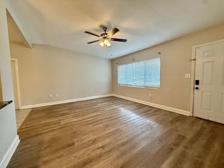 5801 Judy Dee Dr — Photo 3