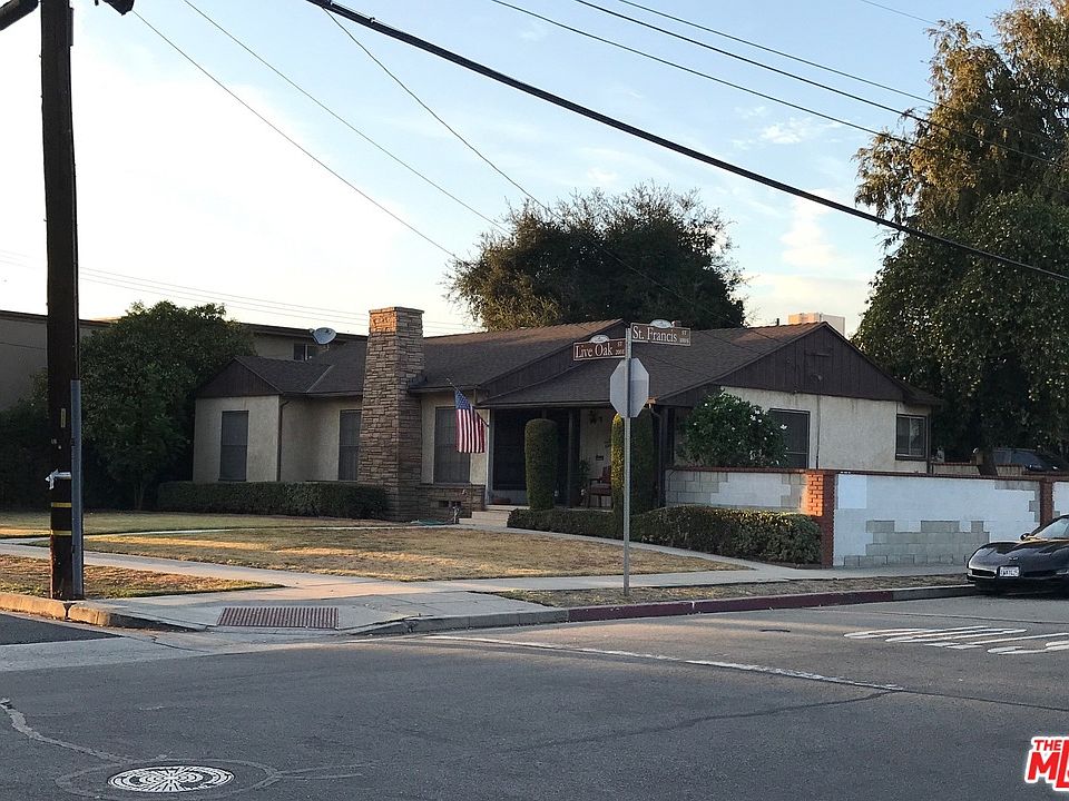 2nd image of 137 Saint Francis St
