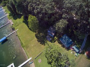 10142 Sycamore Beach Dr, Three Rivers, MI 49093