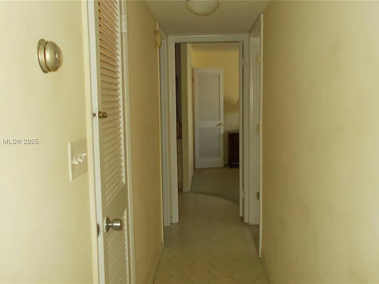 3161 S Ocean Dr #505 — Photo 13