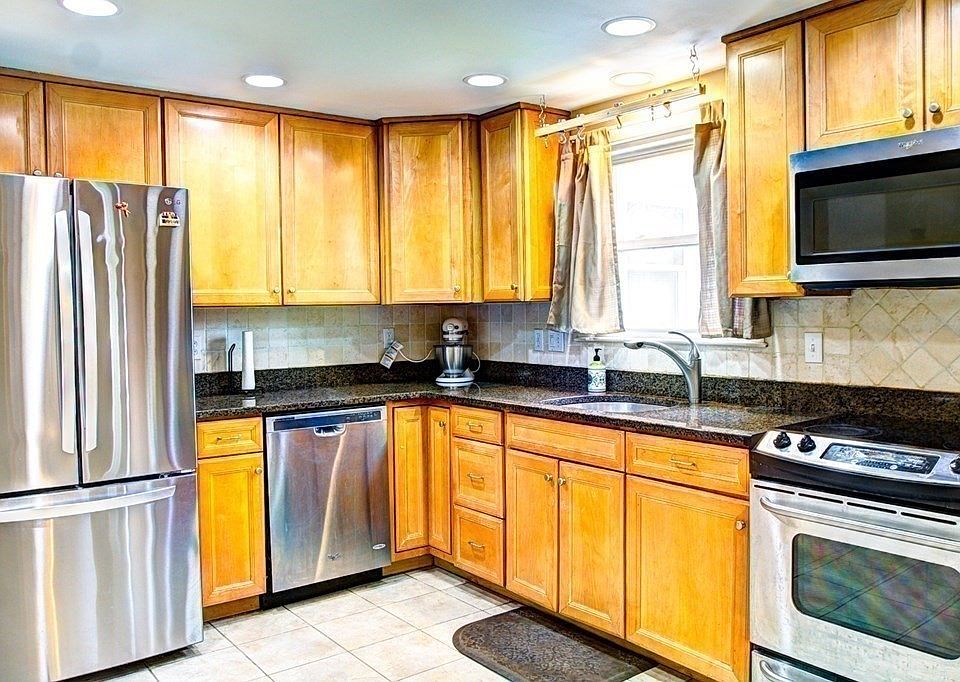 127 Warren Ave, Chelmsford, MA 01824 Zillow