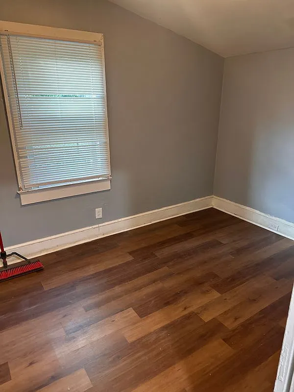 215 Church St — Photo 4