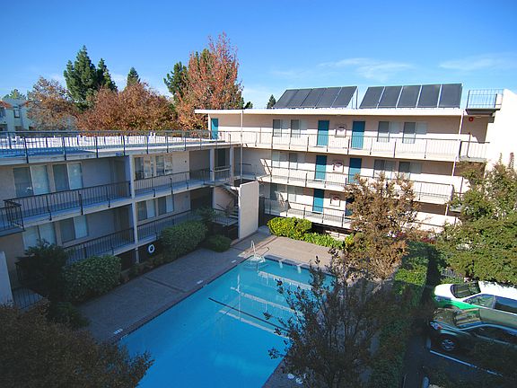 5th image of 1220 Garbo Way #208