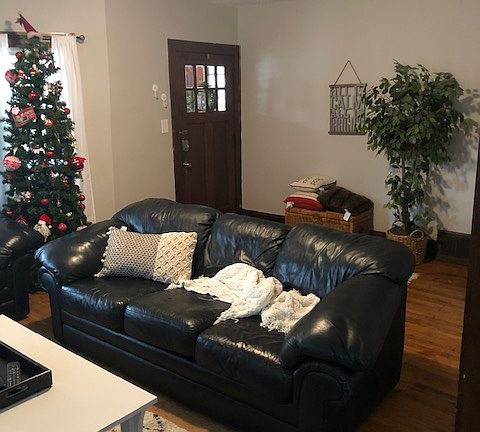 4th image of 2022 Lewis Dr #1