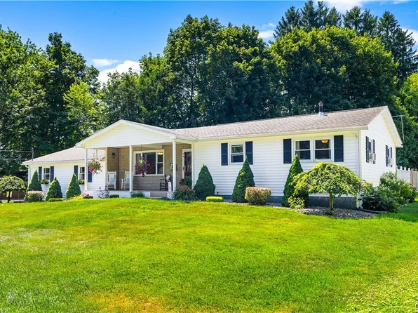 1 Berra Ln, Whitesboro, NY 13492